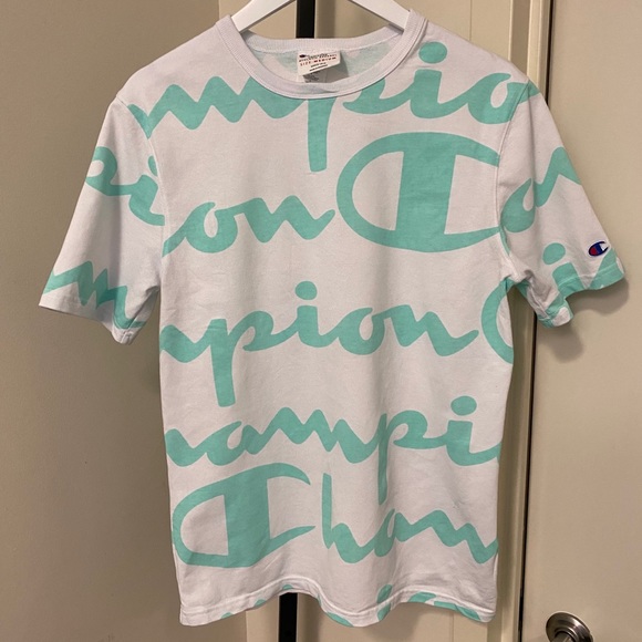 CHAMPION Giant Script Tee - Picture 5 of 7